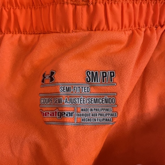 Under Armour Shorts - Picture 2 of 4